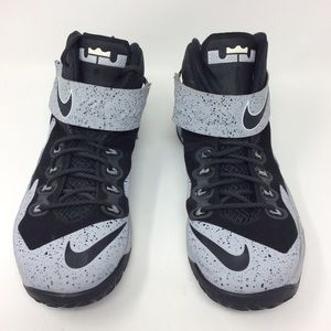Nike Zoom Lebron Soldier 8 Black Grey 688579-001